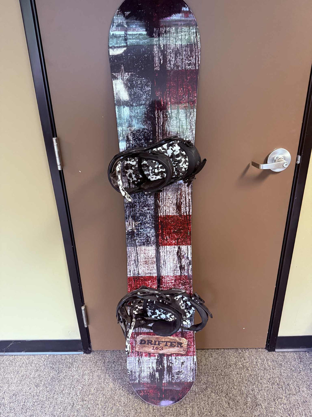Blem Camp Seven Drifter Snowboard, APX Snowboard Package 163 cm Wide