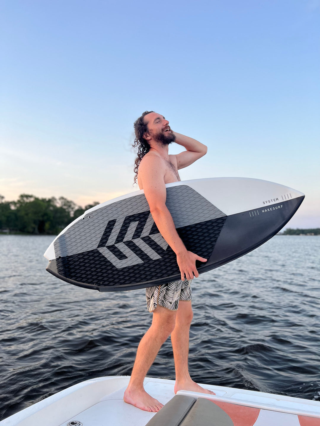 System Mondo Wakesurf Board